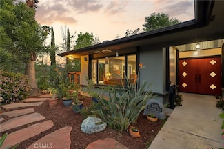 1460 E Glenoaks Blvd, Glendale, CA 91206