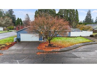 423 NE 14th Place, Canby, OR 97013