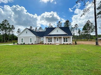 103 Stornoway Dr, Leesburg, GA 31763