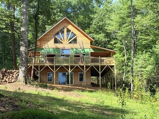 560 Carolina Fox Cir, Murphy, NC 28906