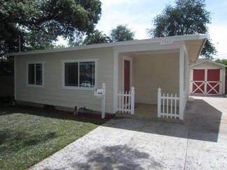 1421 Iowa St, Pasadena, CA 91103