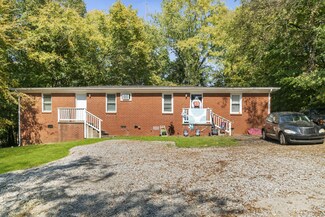 894 Locust Dr Unit 896, Clarksville, TN 37040