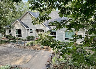 37 Bridlepath Dr, Pottsboro, TX 75076