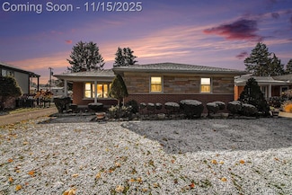 29507 Mark Ln, Livonia, MI 48152