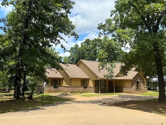 105 Cumberland Cir, Denison, TX 75021