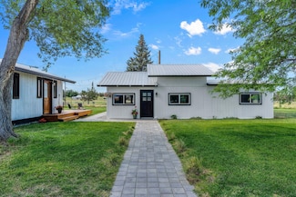 5720 SW Obsidian Ave, Redmond, OR 97756