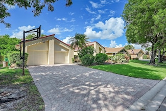 11008 NW 3rd St, Coral Springs, FL 33071