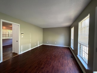 1717 6th Place Cir NW, Center Point, AL 35215