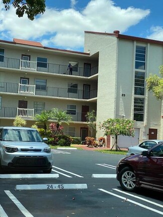 25 Abbey Ln Unit 2040, Delray Beach, FL 33446