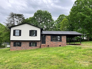 140 Brookhollow Dr, Statesville, NC 28625