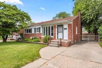 7041 Burnly St, Garden City, MI 48135