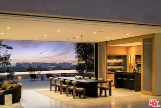 1001 Linda Flora Dr, Los Angeles, CA 90049
