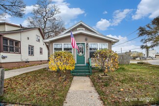 859 Fleming Ave, Muskegon, MI 49442