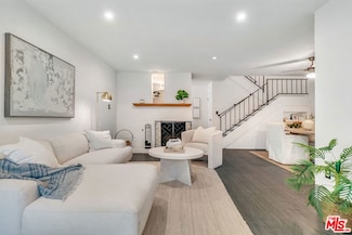 8121 Canby Ave Unit 4, Reseda, CA 91335