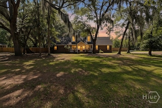 67 Oak Side Ct, Richmond Hill, GA 31324