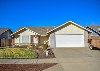 1629 Husker Butte Ln, Medford, OR 97504