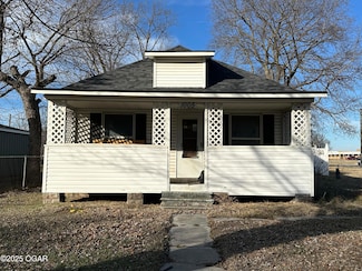 1005 Nelson St, Webb City, MO 64870