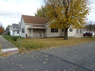 903 N Main St, Tipton, IN 46072