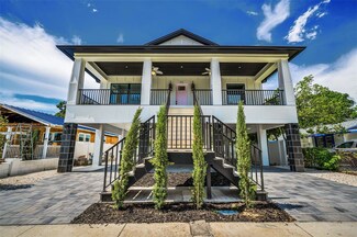 111 E Cedar St, Tarpon Springs, FL 34689