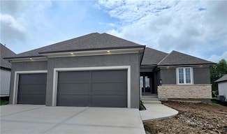 10401 W 151st St, Overland Park, KS 66221