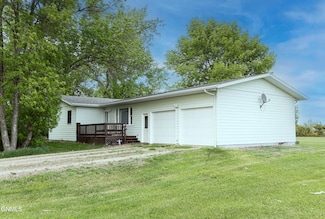 292 21st Ave NW, Washburn, ND 58577