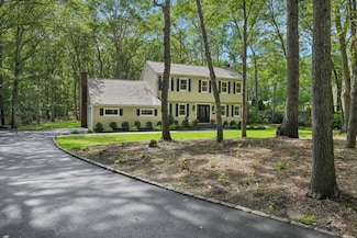 131 Long Pond Rd, Wading River, NY 11792