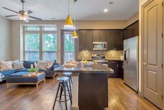 47 Aventura Place, Spring, TX 77389