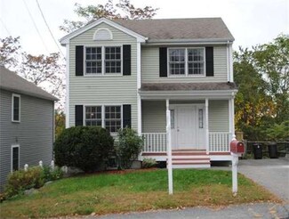 20 Blossom St, Waltham, MA 02451