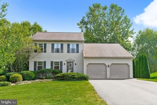 2039 Foxwood Dr, Columbia, PA 17512