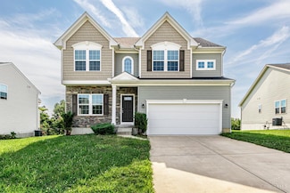 8158 Valley Crossing Dr, Cincinnati, OH 45247