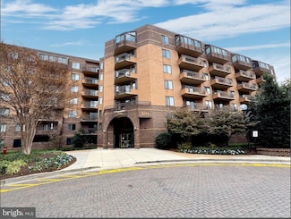 2111 Wisconsin Ave NW Unit 514, Washington, DC 20007