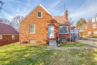 1703 Ferndale Rd NW, Canton, OH 44709