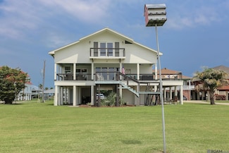 115 Seagull Ln, Lake Charles, LA 70607