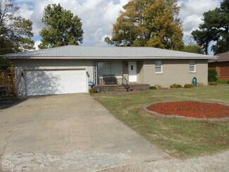 1216 Lavette St, Trumann, AR 72472