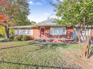 2909 E Woodrow Place, Tulsa, OK 74110