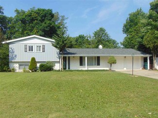 4109 N Lancaster Dr, Muncie, IN 47304
