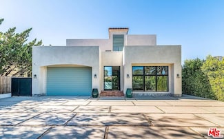 12509 W Sunset Blvd, Los Angeles, CA 90049