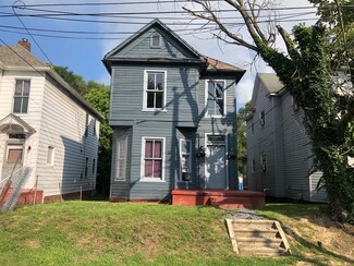 220 E Main St, Covington, VA 24426