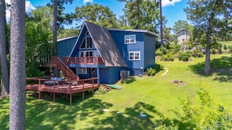 169 County Road 4945, Etoile, TX 75944
