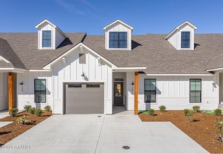 110 Foster Grove Dr, Youngsville, LA 70592