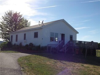 64 Foss Hill Ln, Rome, ME 04963
