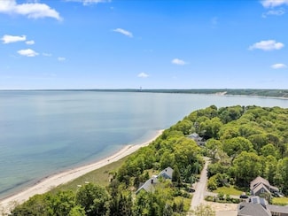 92 Lookout Point Rd, Plymouth, MA 02360