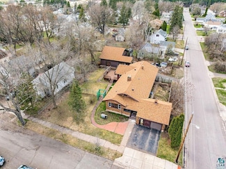 401 6th St, Cloquet, MN 55720