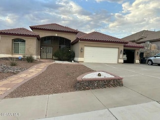 513 Phil Hansen Dr, Canutillo, TX 79835