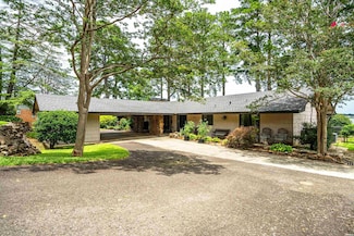 462 Caroline Acres Point, Hot Springs National Park, AR 71913
