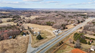 3656 Us Highway 220, Madison, NC 27025