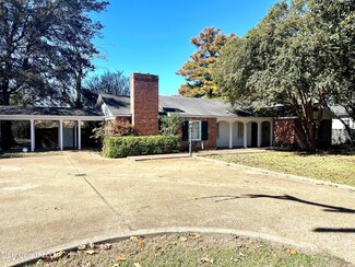 617 Schley St, Itta Bena, MS 38941