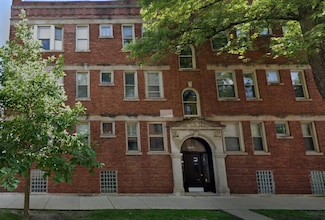 3449 W Schubert Ave Unit 1, Chicago, IL 60647
