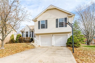 404 Sandra Ln, Belton, MO 64012