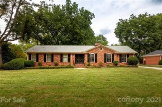 3336 Ferncliff Rd, Charlotte, NC 28211